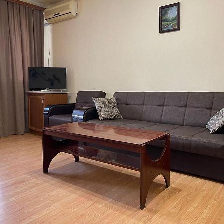 Apartment In Yerevan, Centre Exterior photo